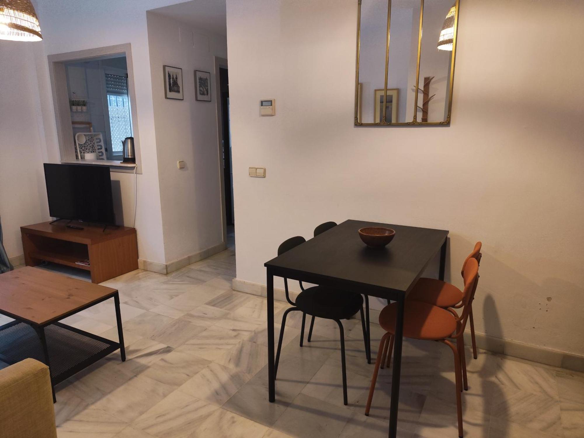 Apartamento San Luis. Plaza De Parking Gratis!!! Sevilla Dış mekan fotoğraf