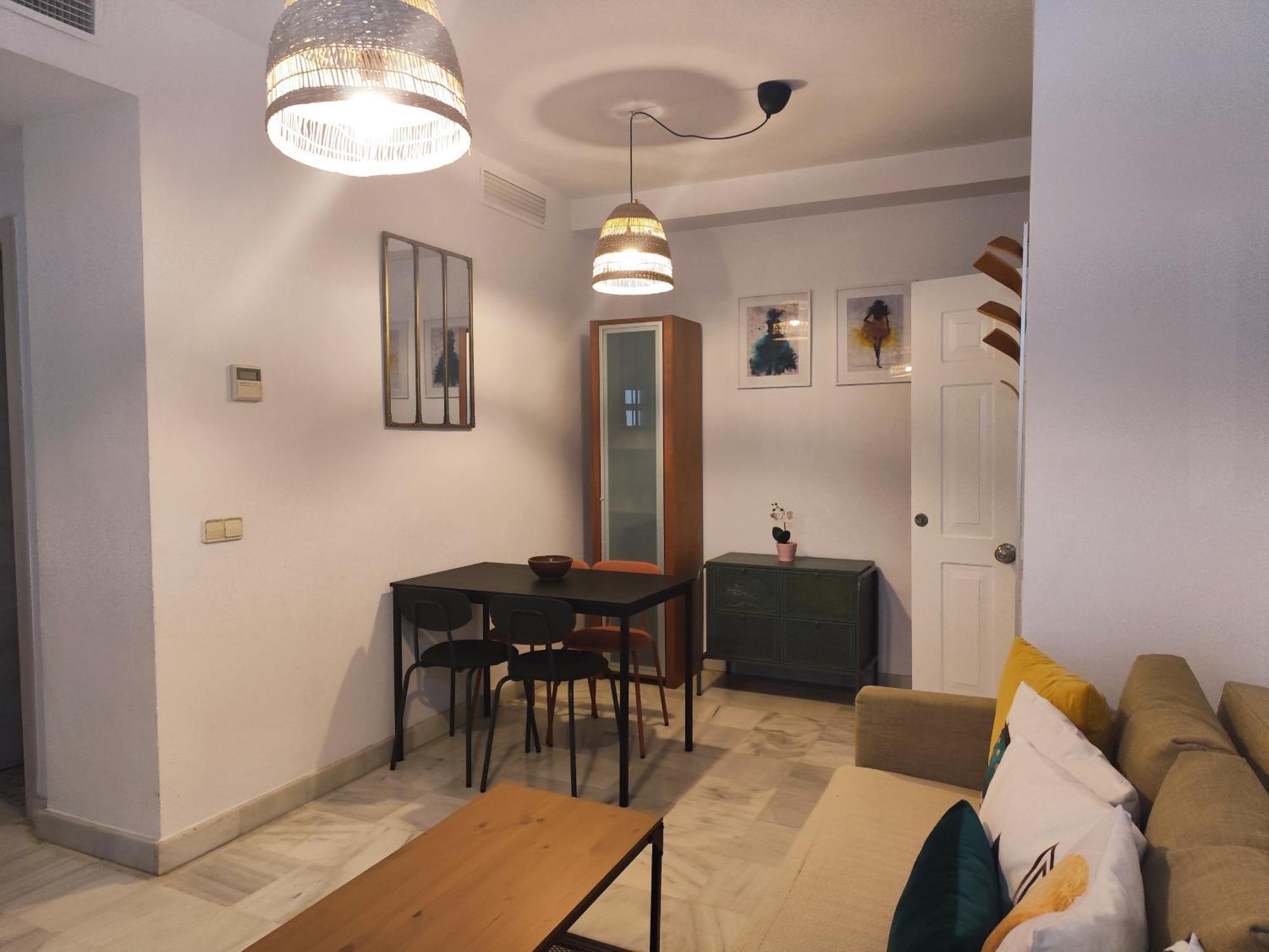 Apartamento San Luis. Plaza De Parking Gratis!!! Sevilla Dış mekan fotoğraf