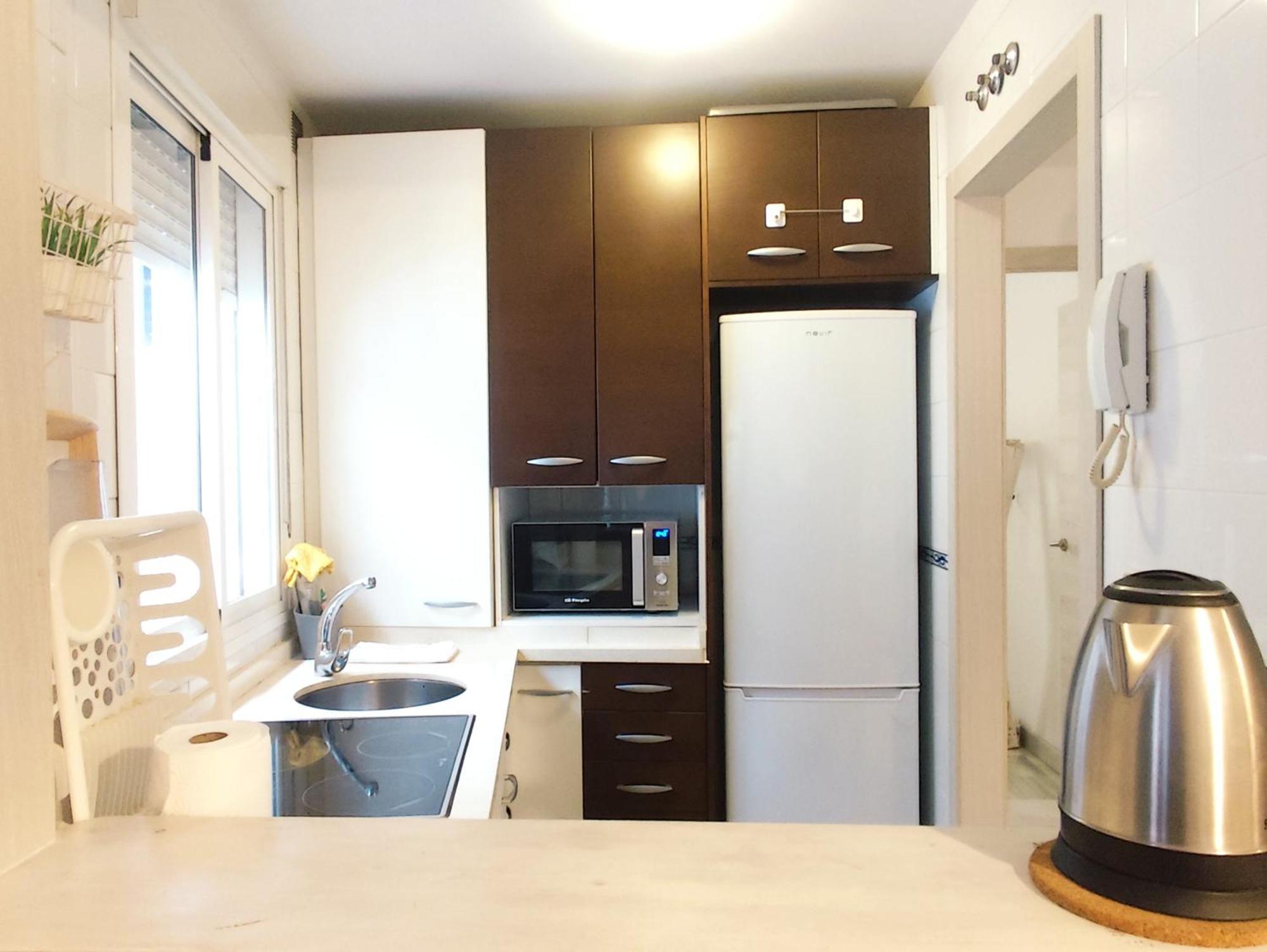 Apartamento San Luis. Plaza De Parking Gratis!!! Sevilla Dış mekan fotoğraf